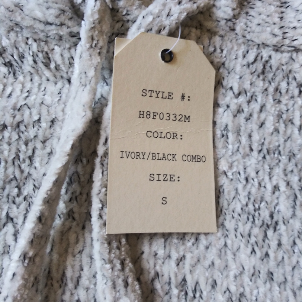 CHRISTMAS SALE!!!! - Picture 3 of 5